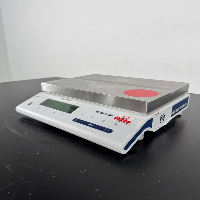 Mettler Toledo New Classic MF Digital Scale image 1